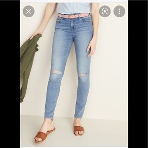 Distressed old navy pop icon skinny size 8